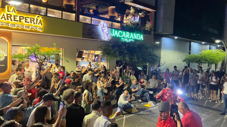 Cali vibró al ritmo de Willie Colón en un homenaje histórico lleno de salsa y emoción 🎶