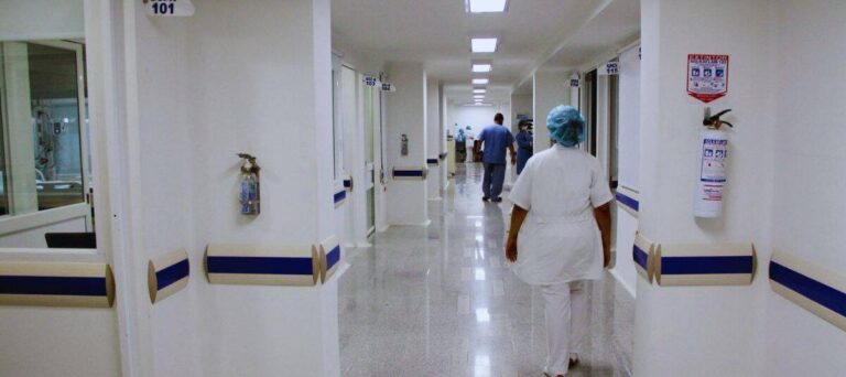 Protestas por crisis sacuden hospitales del Valle